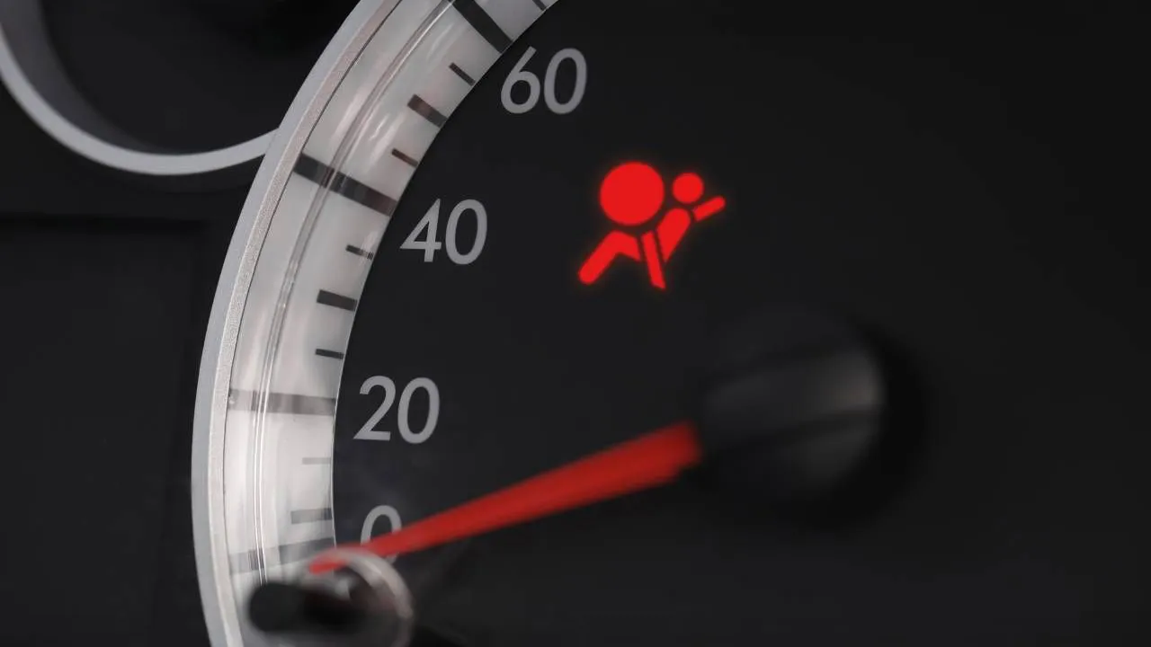 articolo blog spia airbag accesa img