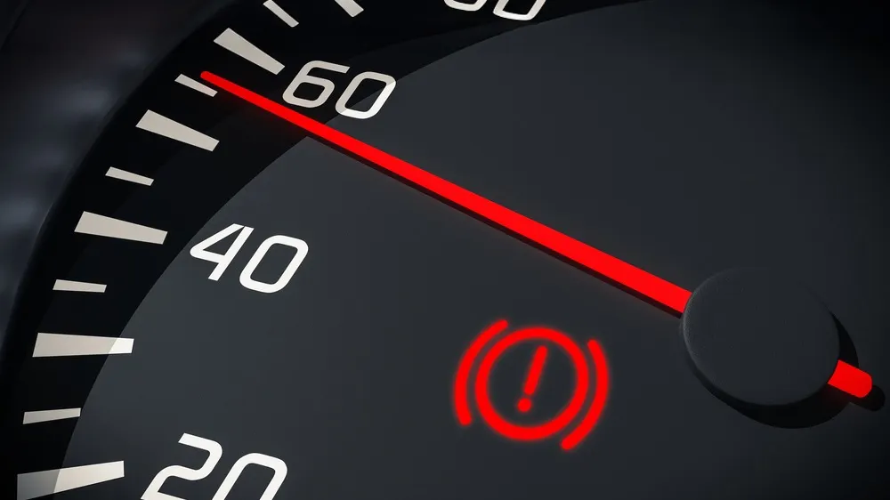 articolo blog spia freni rossa accesa img