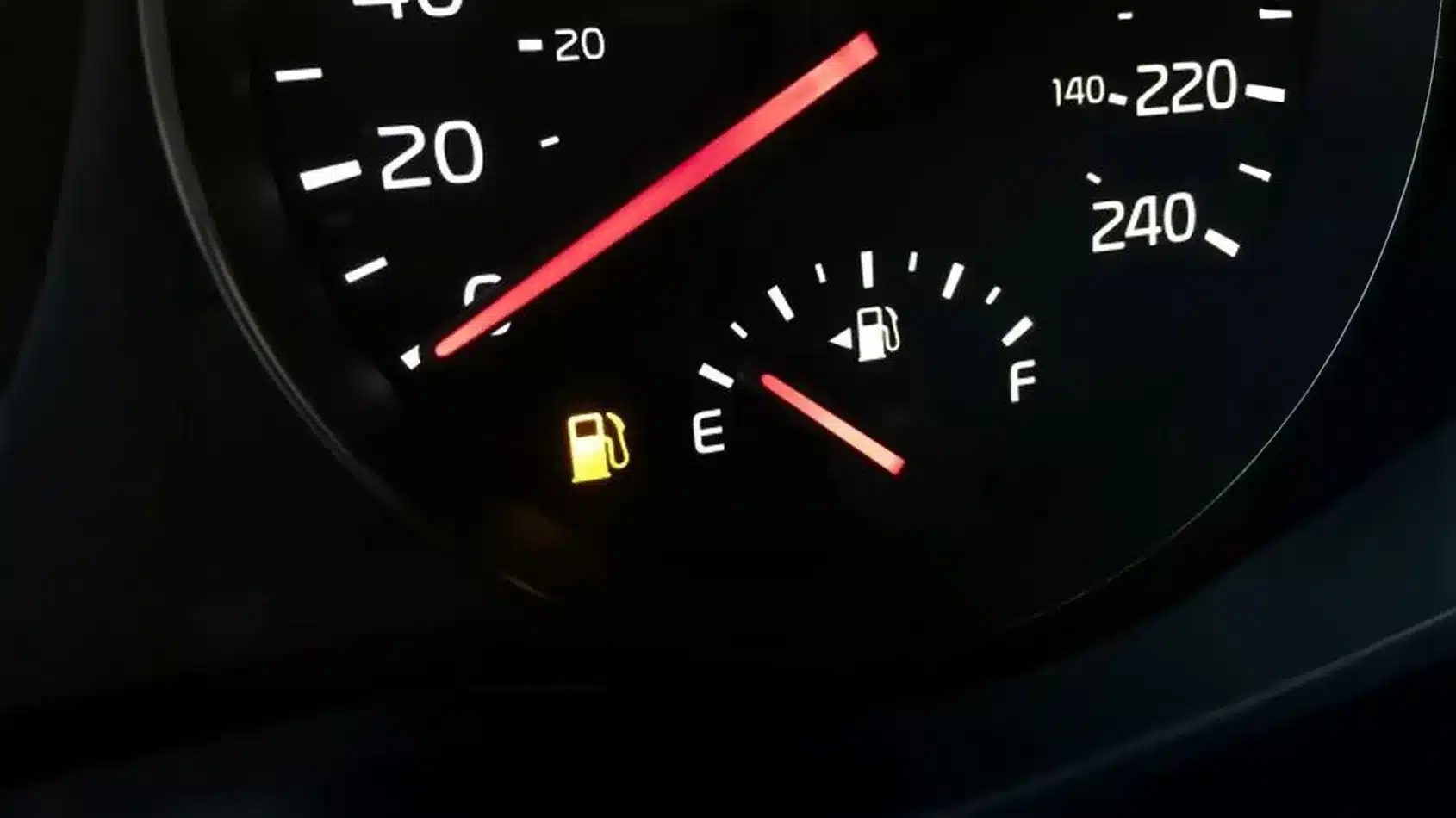 articolo blog spia riserva carburante img