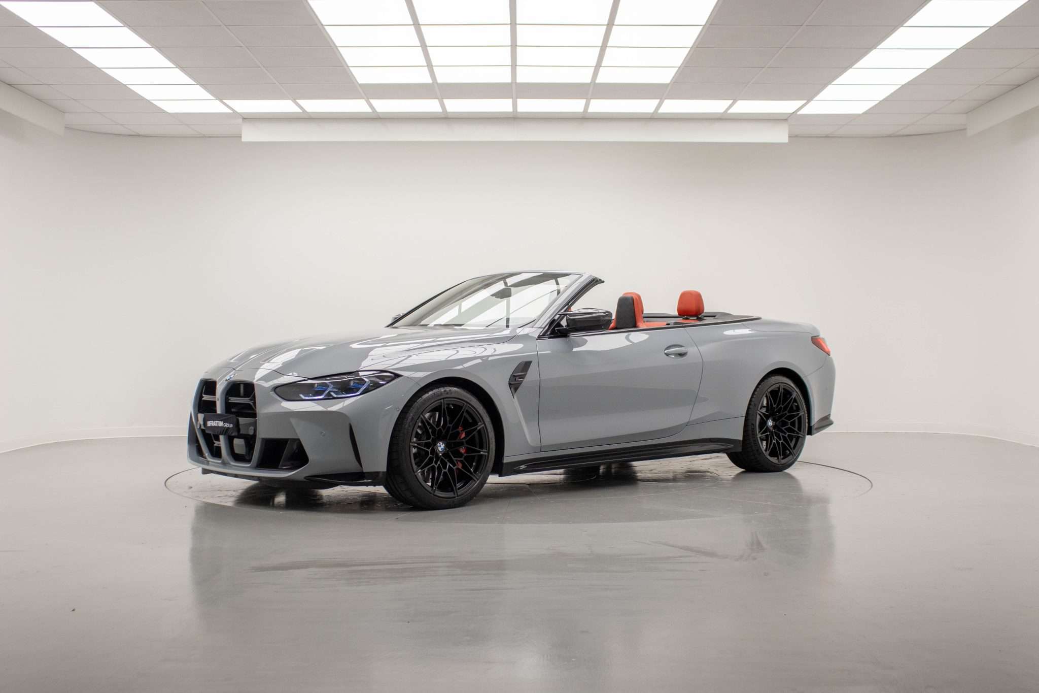 bmw_m4-competition-m-xdrive-cabrio_255773_0001