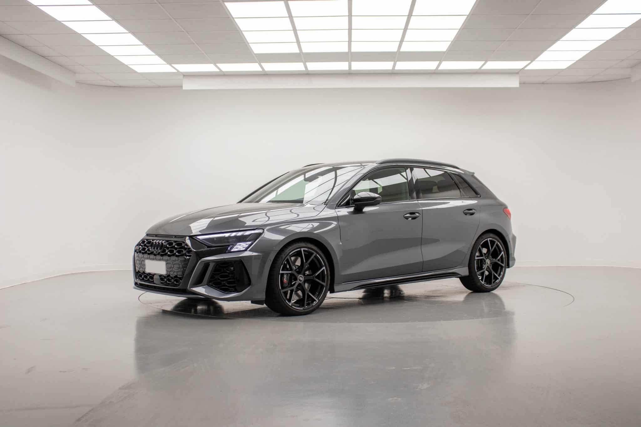 Tutte le auto audi_rs3-spb-tfsi-quattro-s-tronic_263156_0001