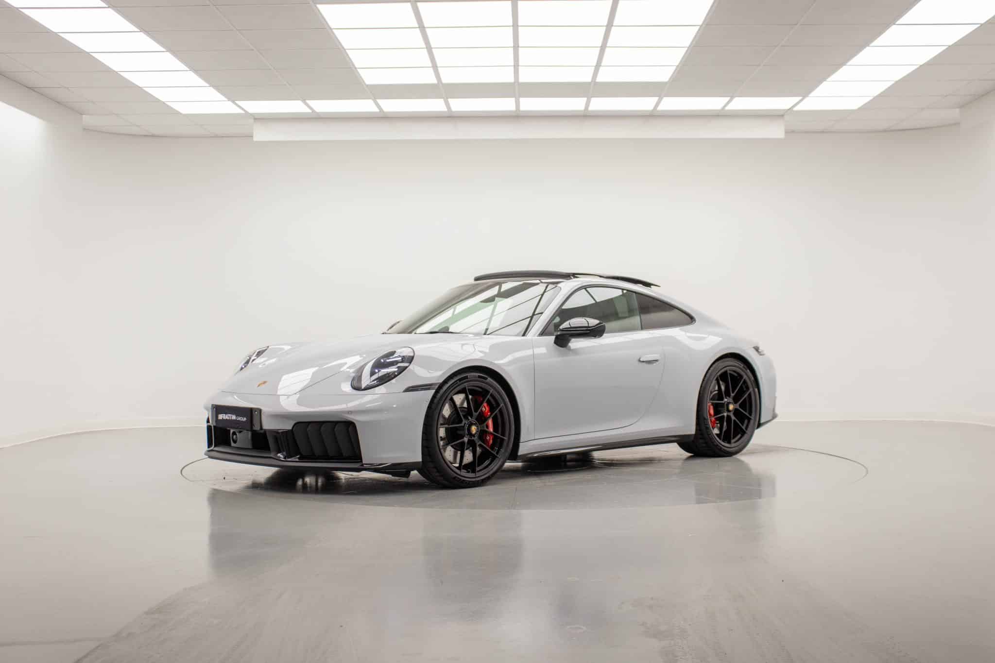 porsche_911-carrera-4-gts_263016_0001