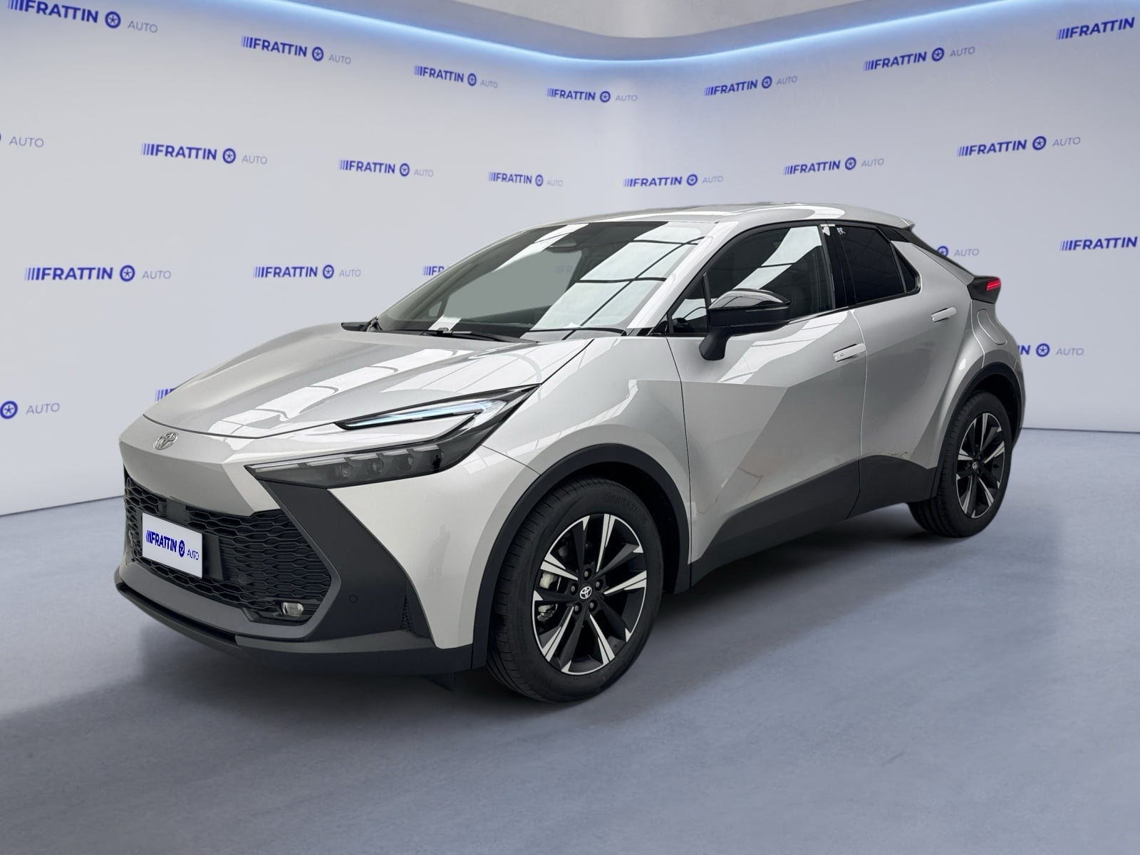 toyota_chr-18-hv-trend_262584_0001