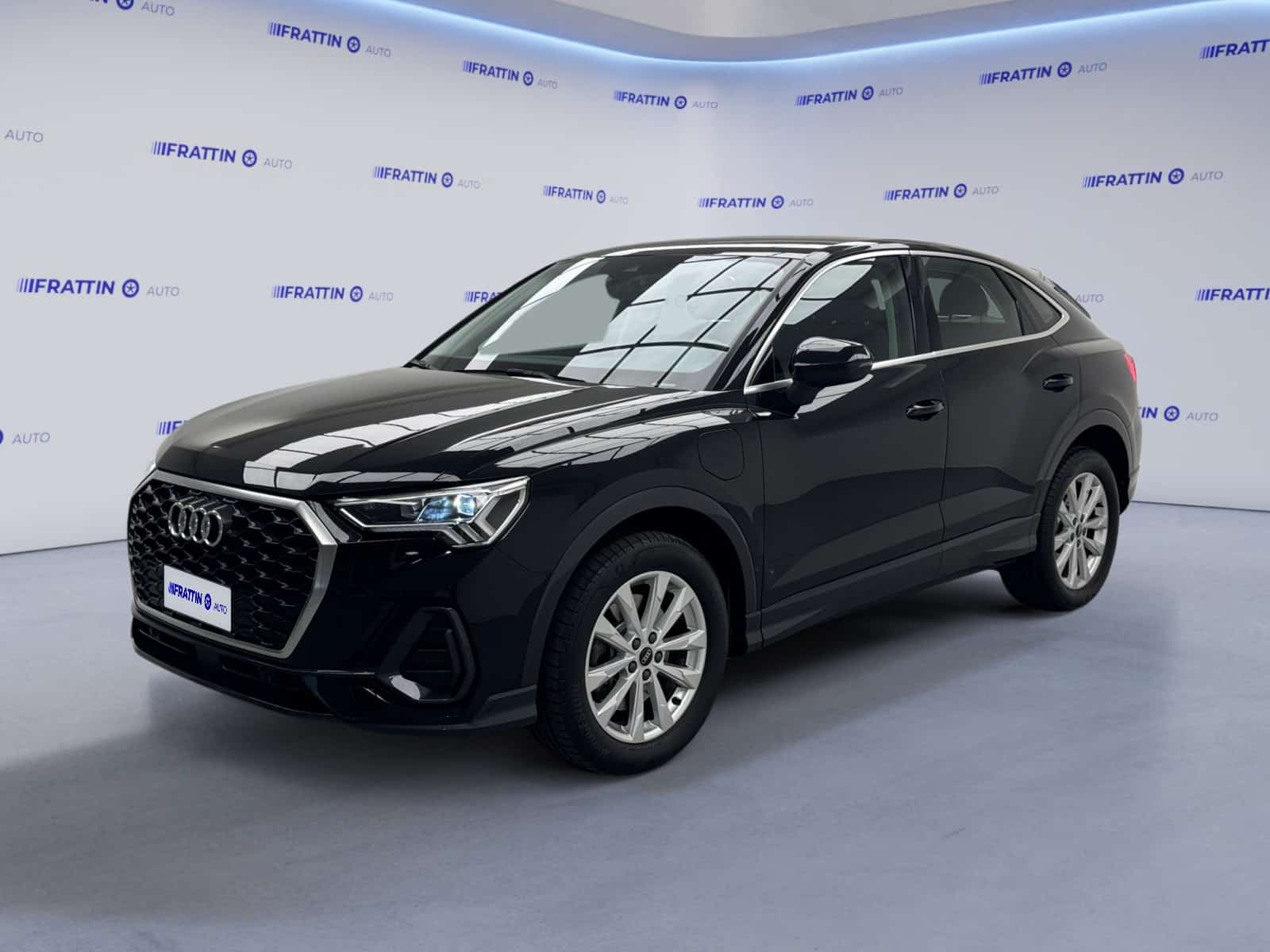 Scelta Green audi_q3-spb-45-tfsi-e-s-tronic-business-plus_263628_0001