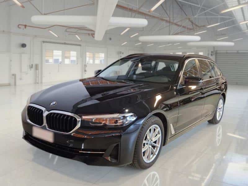 bmw_518d-48v-touring-business_256878_0001