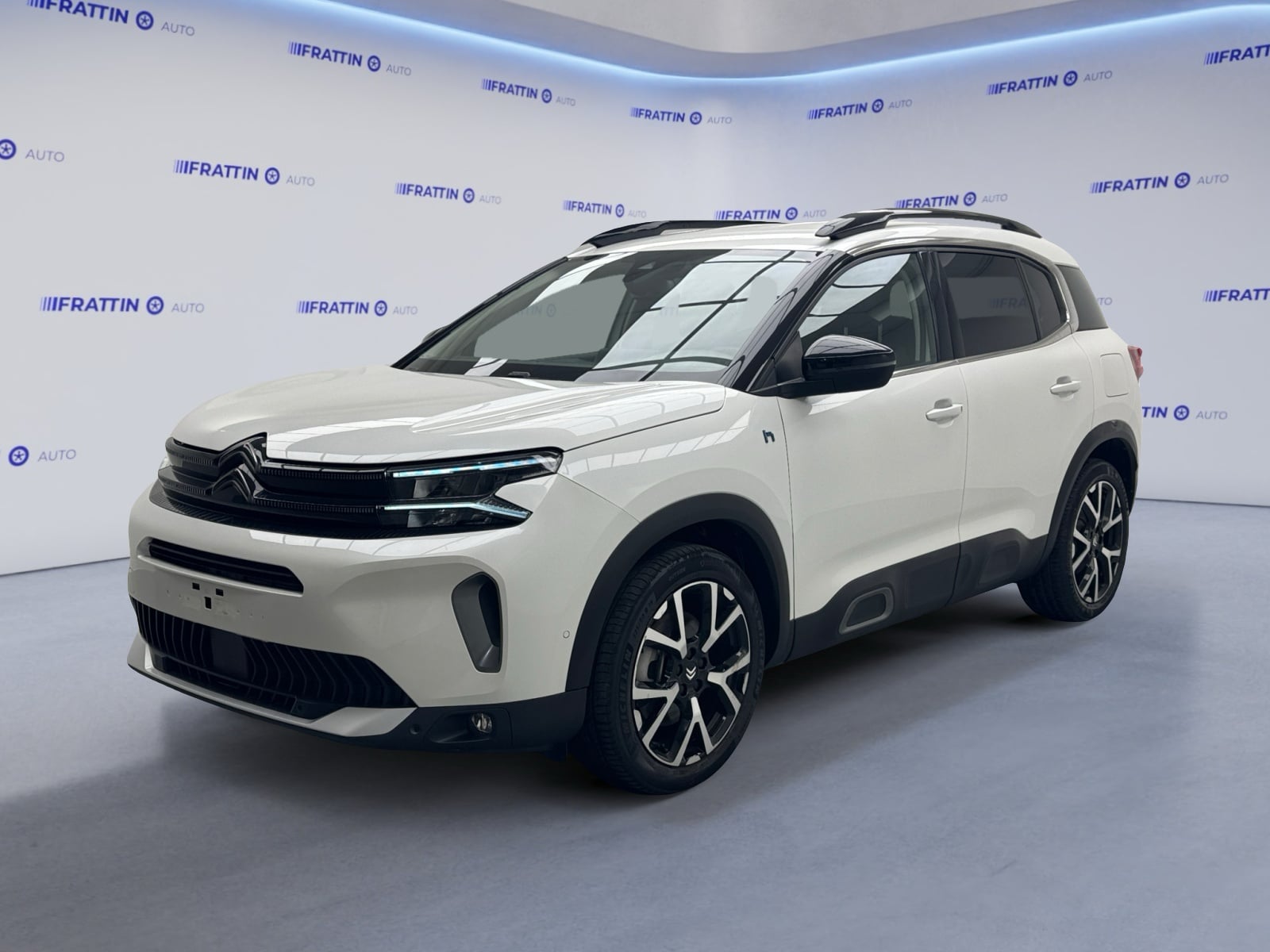 citroen_c5aircross-hybrid-225-eeat8-shine-pack_262221_0001