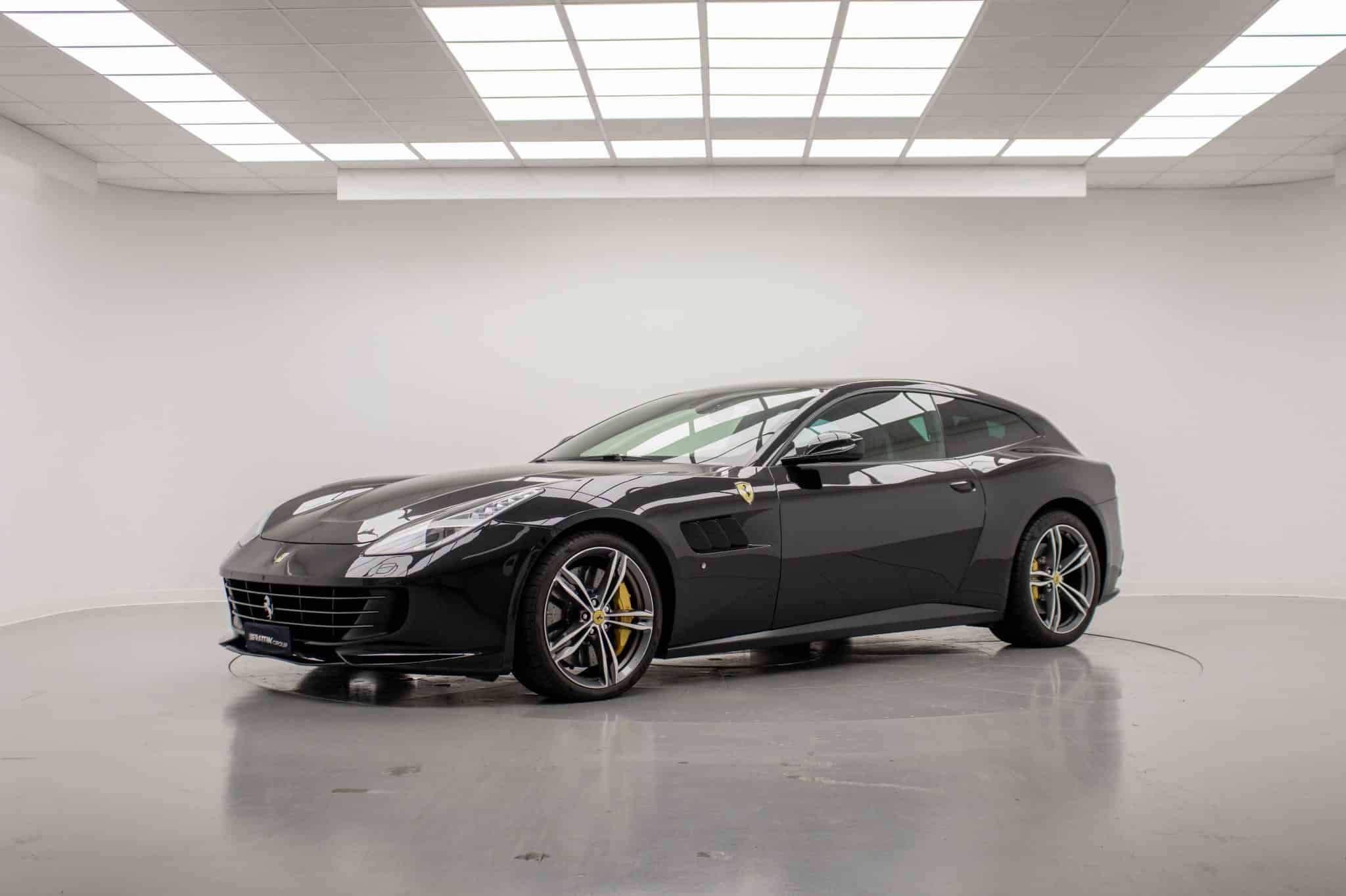 ferrari_gtc4-lusso_261022_0001