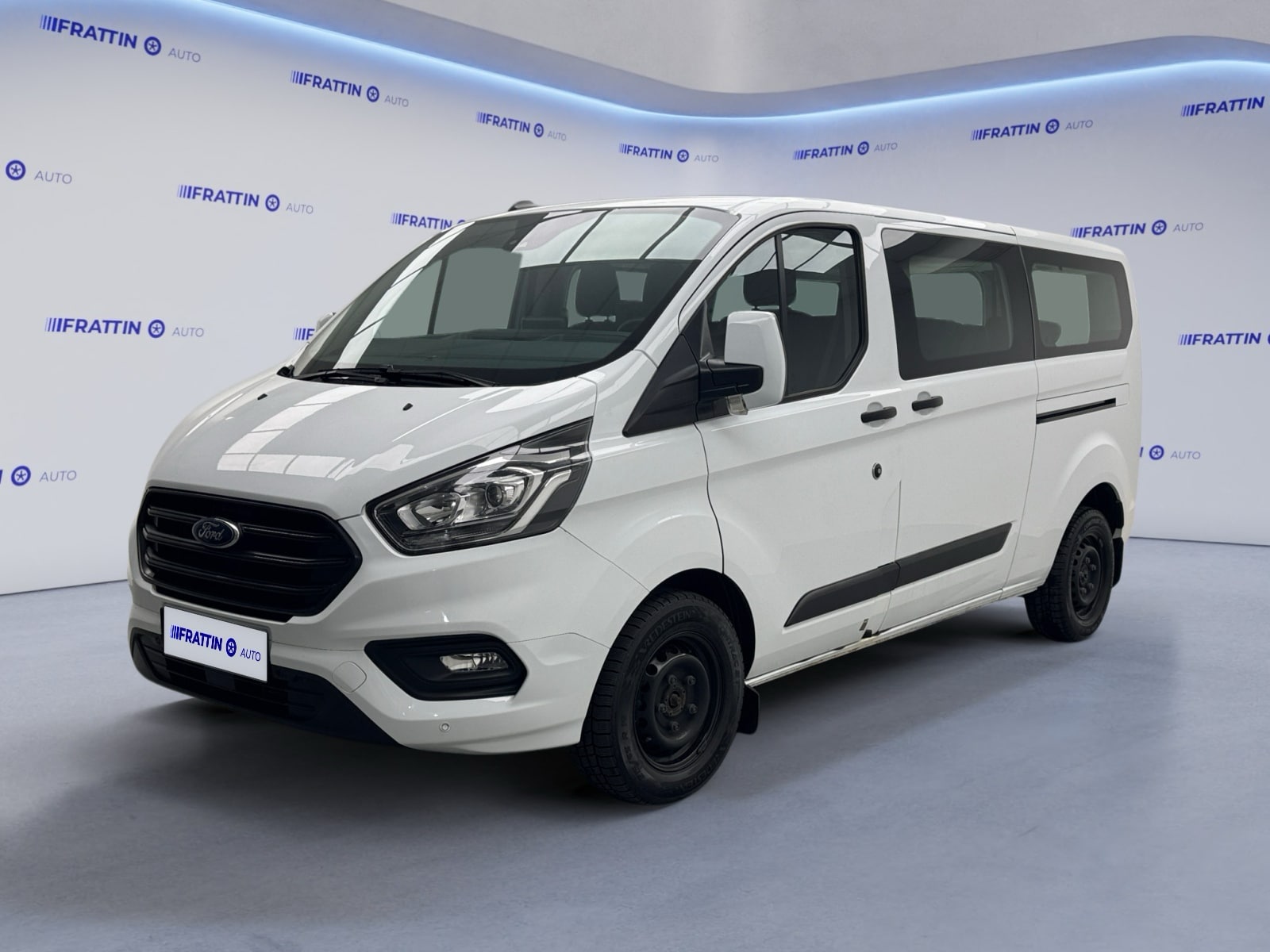 ford_transit-custom-320-20-ecoblue-130-pl-combi-trend_262260_0001