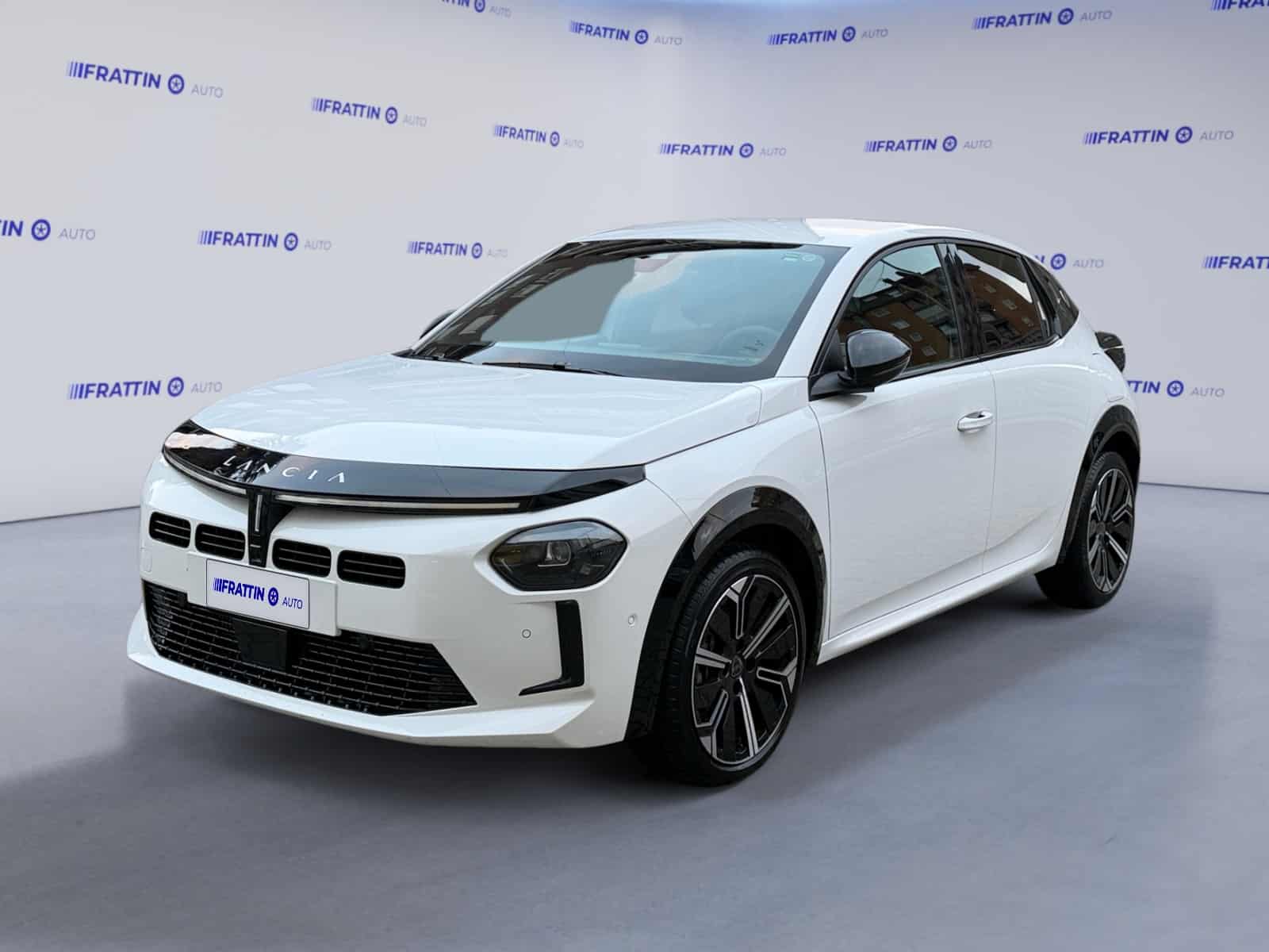 lancia_ypsilon-hybrid-edct-lx_260583_0001