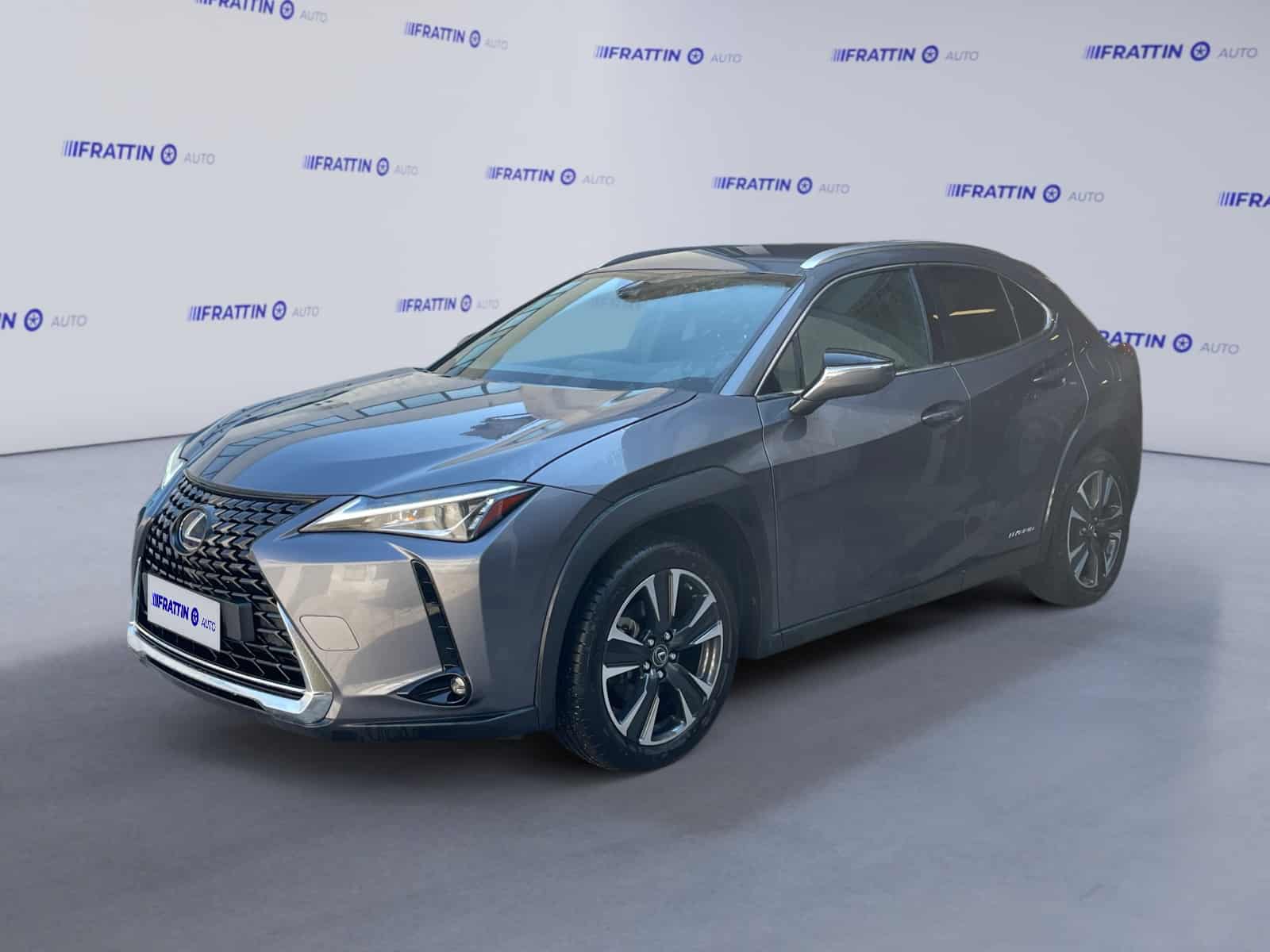 lexus_ux-250h-20-executive-2wd-cvt_263515_0001