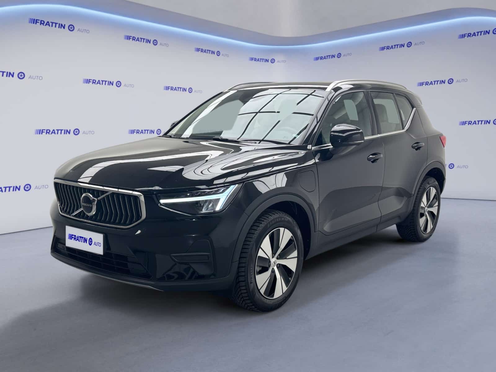 volvo_xc40-t4-recharge-plugin-hybrid-automatico-core_263626_0001