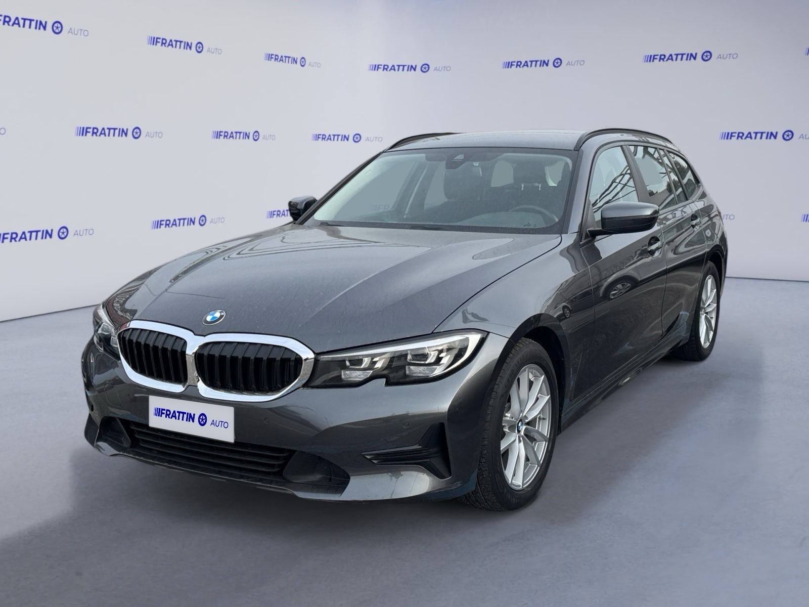 bmw_320d-48v-xdrive-touring-business-advantage_261737_0001