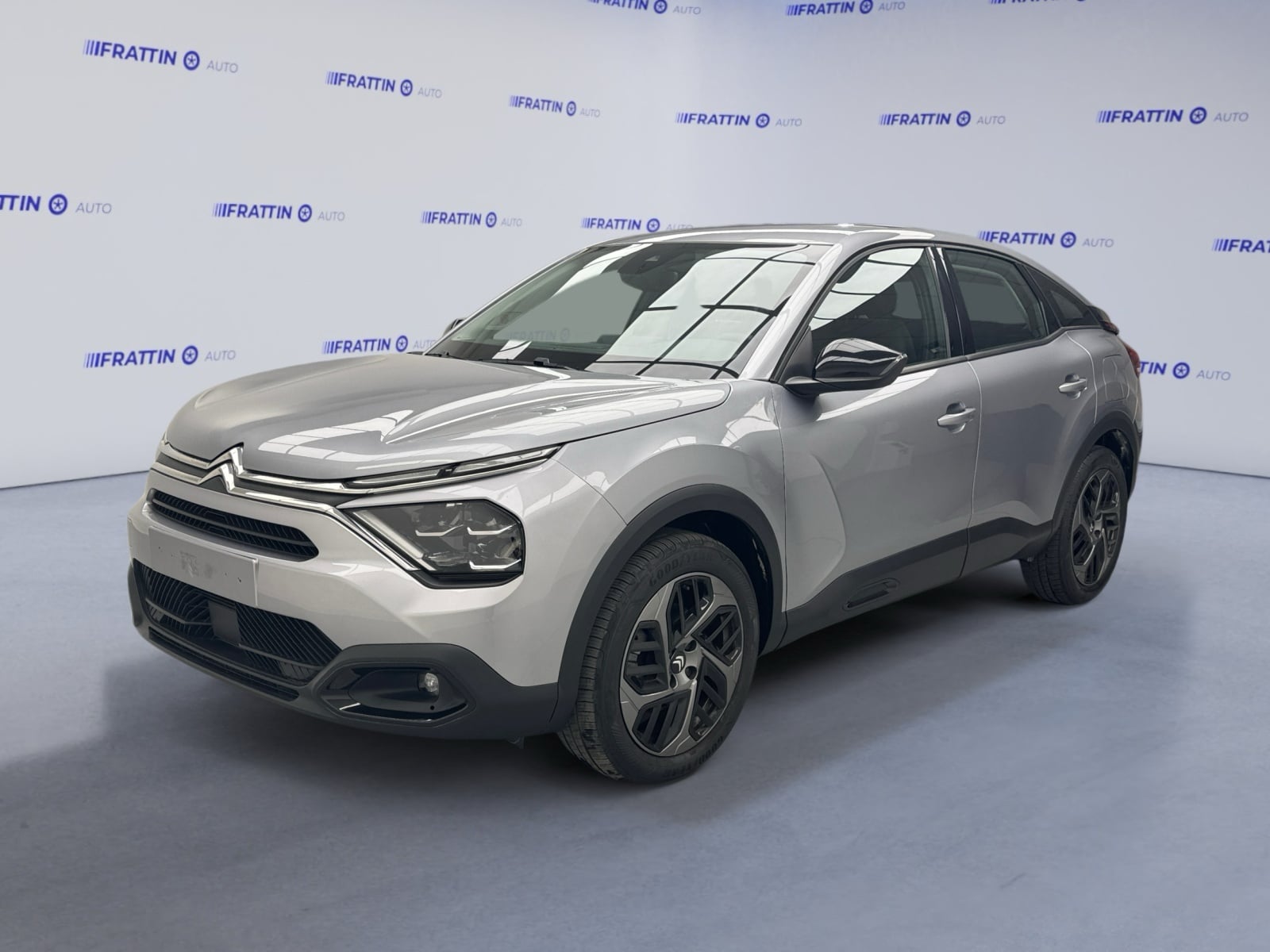 citroen_c4-puretech-130-ss-plus_260560_0001