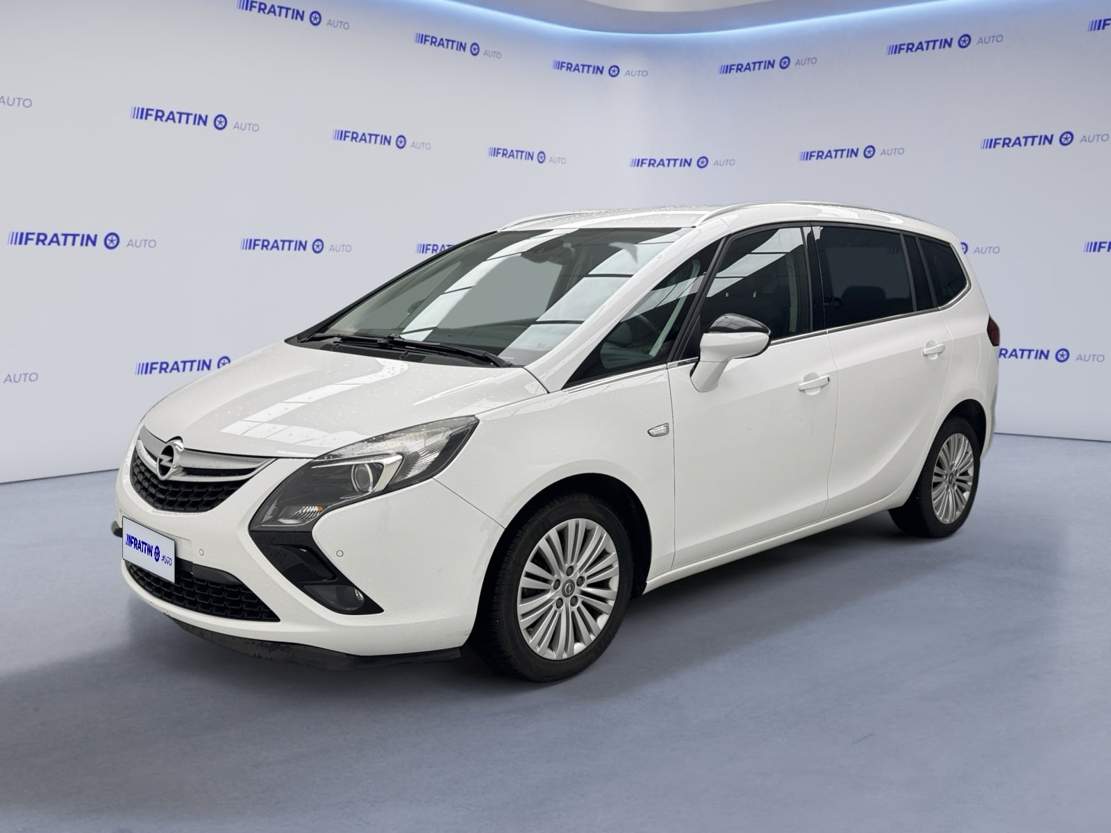 opel_zafira-tourer-150-cv-bzmetano-7-posti_259140_0001