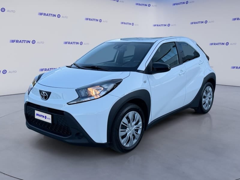 toyota aygo x 10 vvti 72cv 5p active scvt 268281 0001